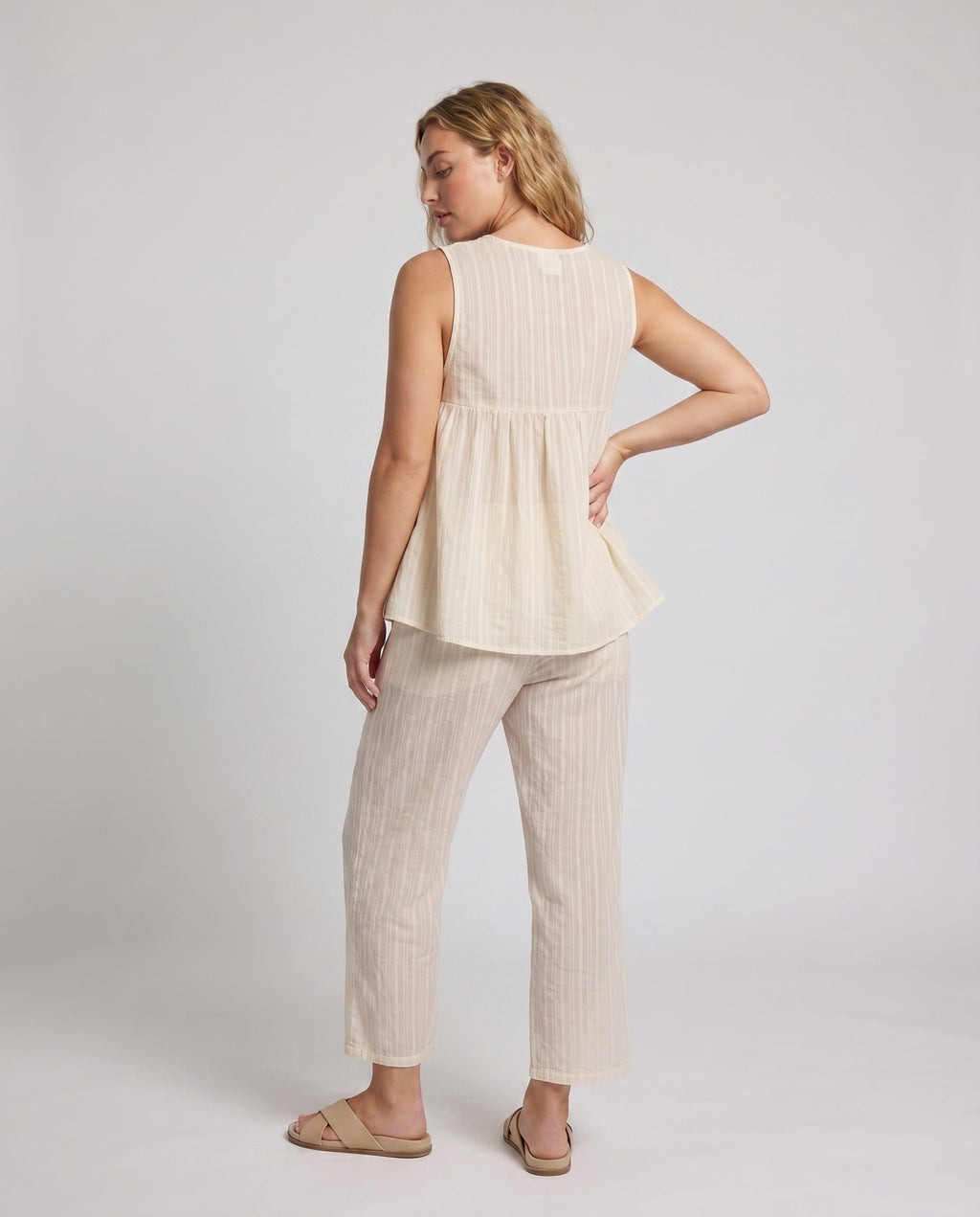 Product 15611855077706 - back_view