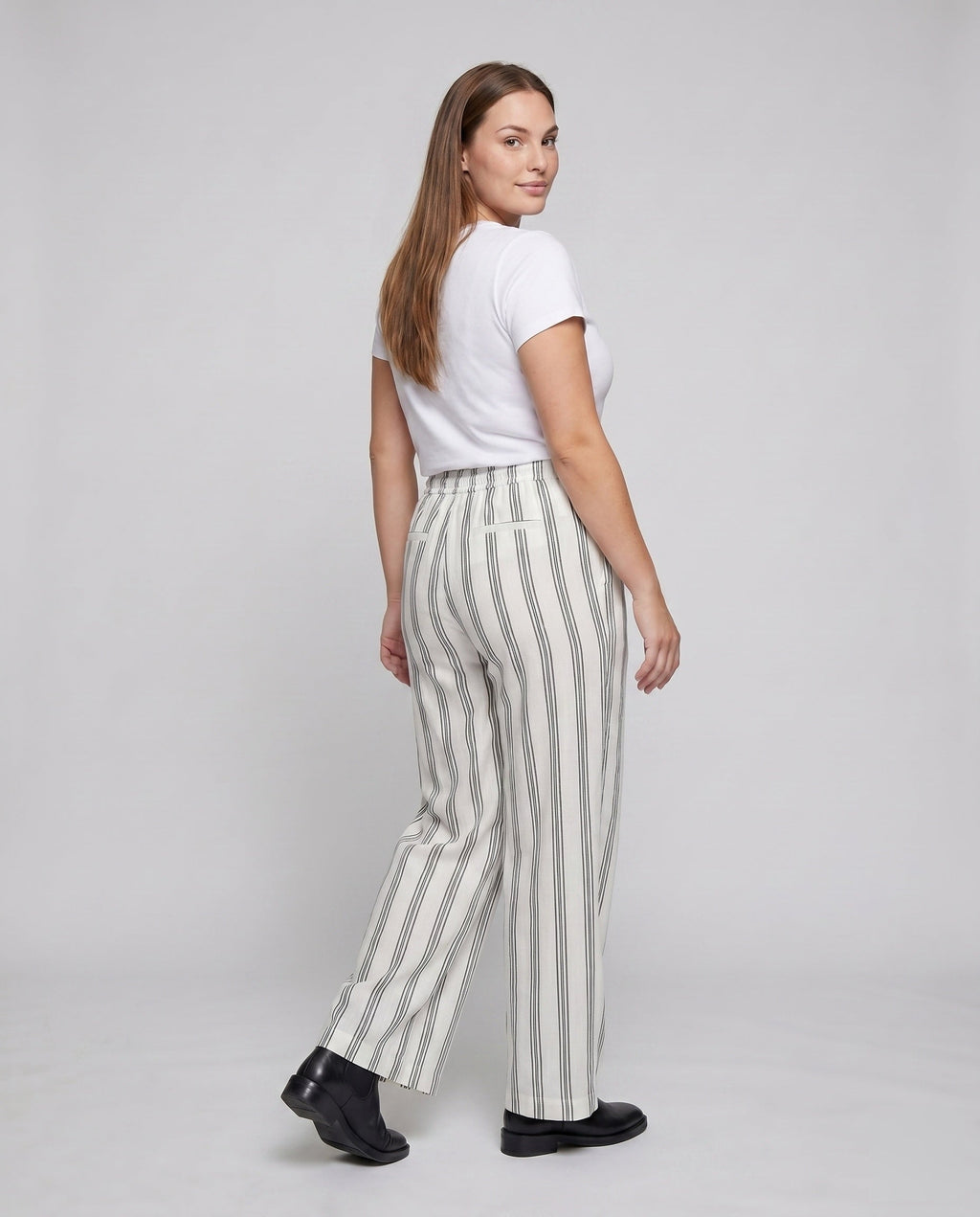 Product 15611885486410 - back_view