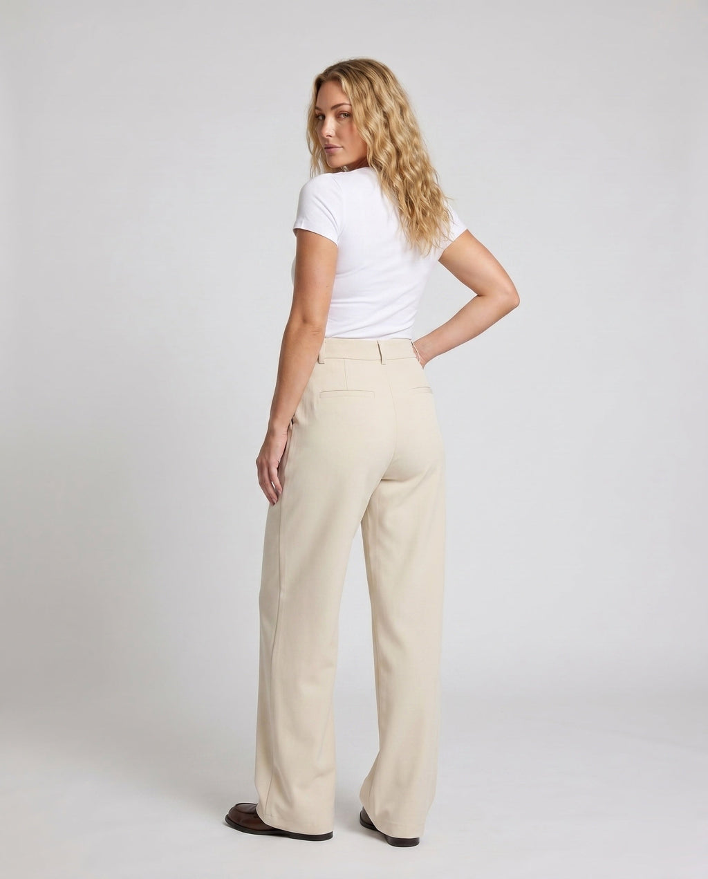 Product 15624512373066 - back_view