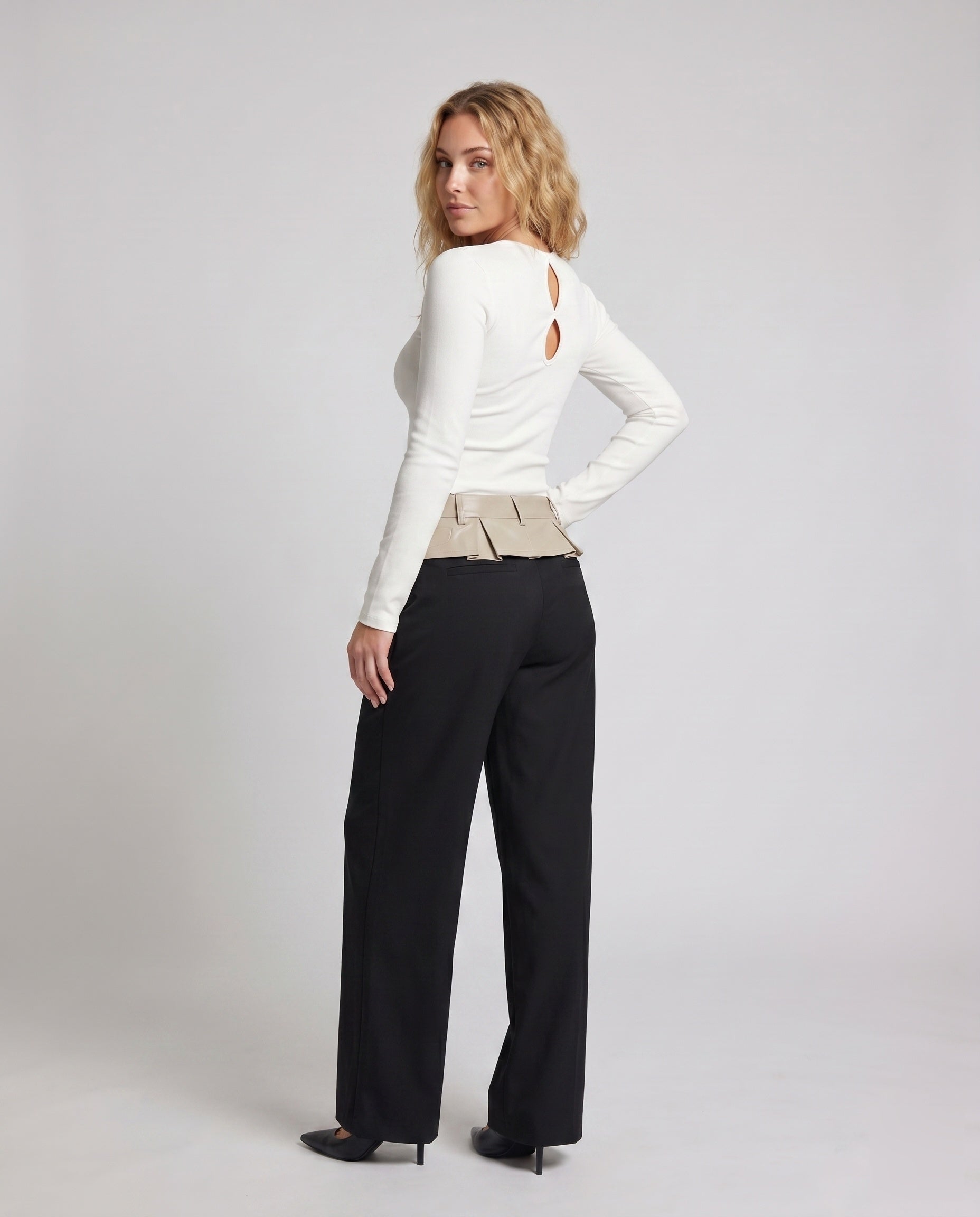 Product 15624535081290 - back_view