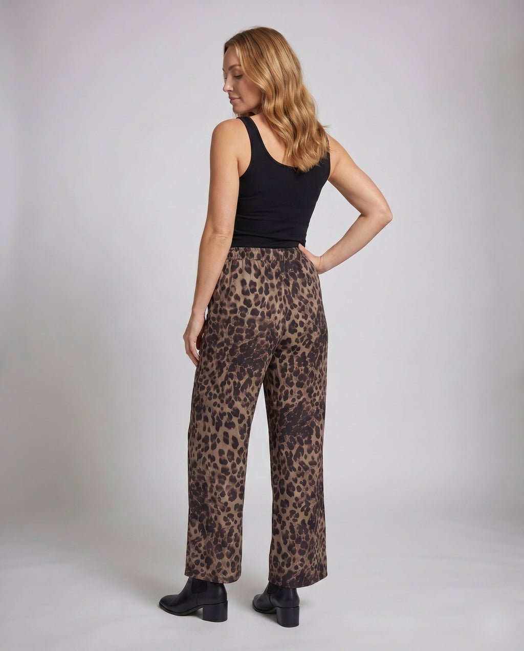 Product 15625053733194 - back_view