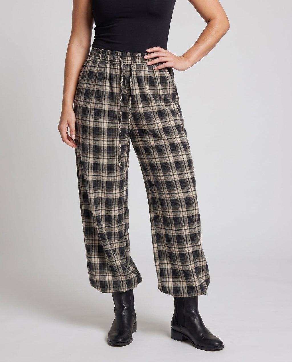 Product 15629123649866 - lower_body
