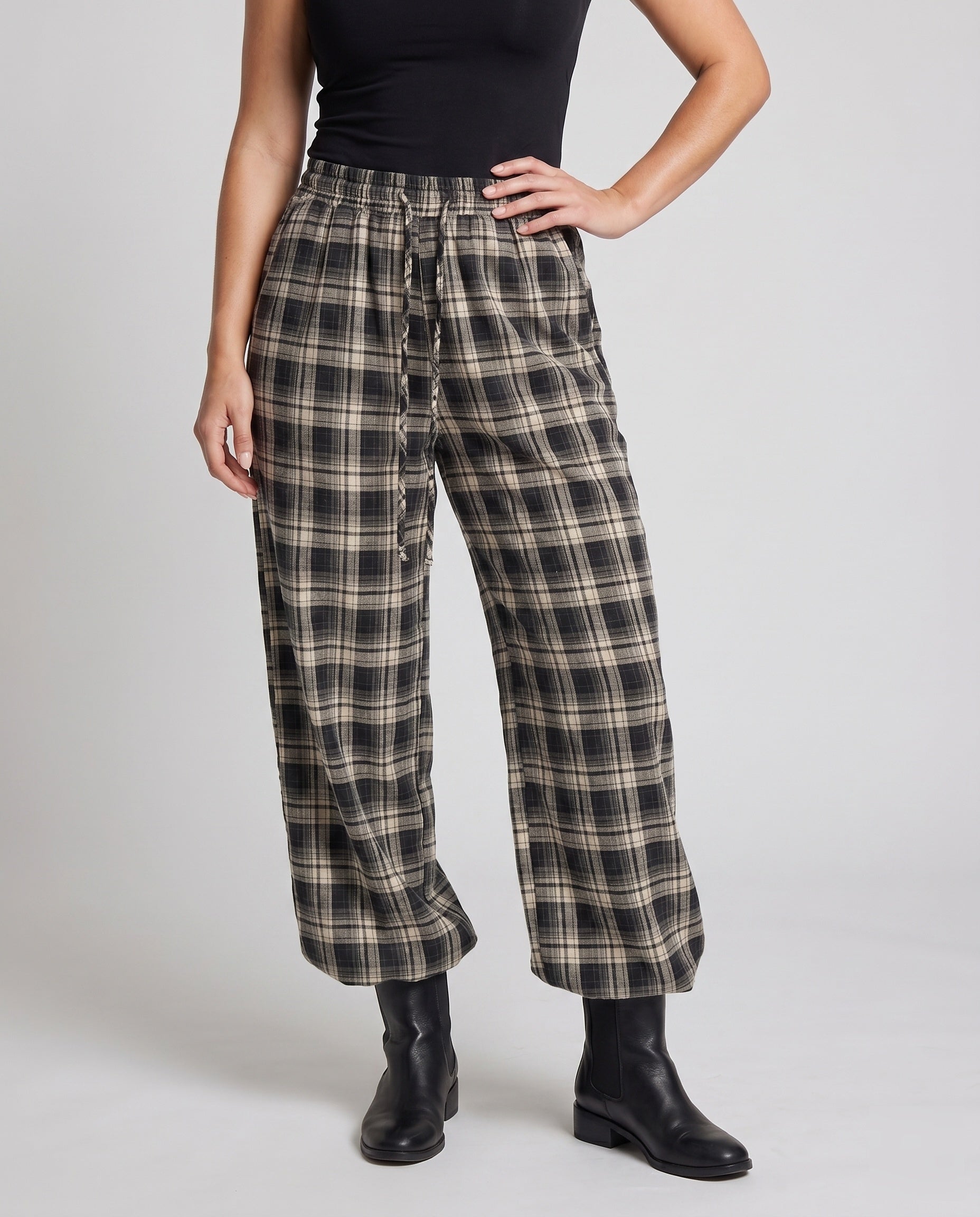 Product 15629123649866 - lower_body