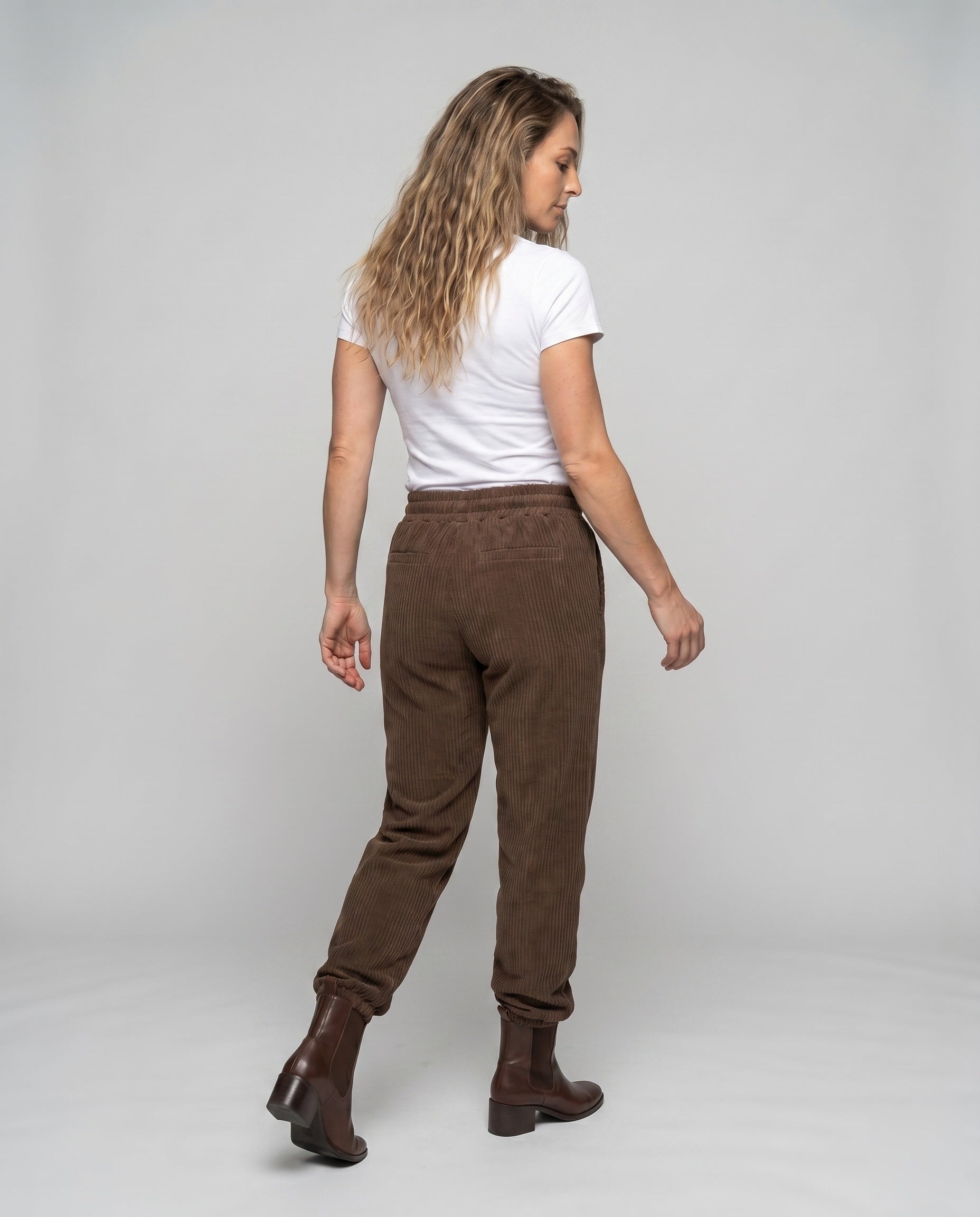 Product 15633276109130 - back_view