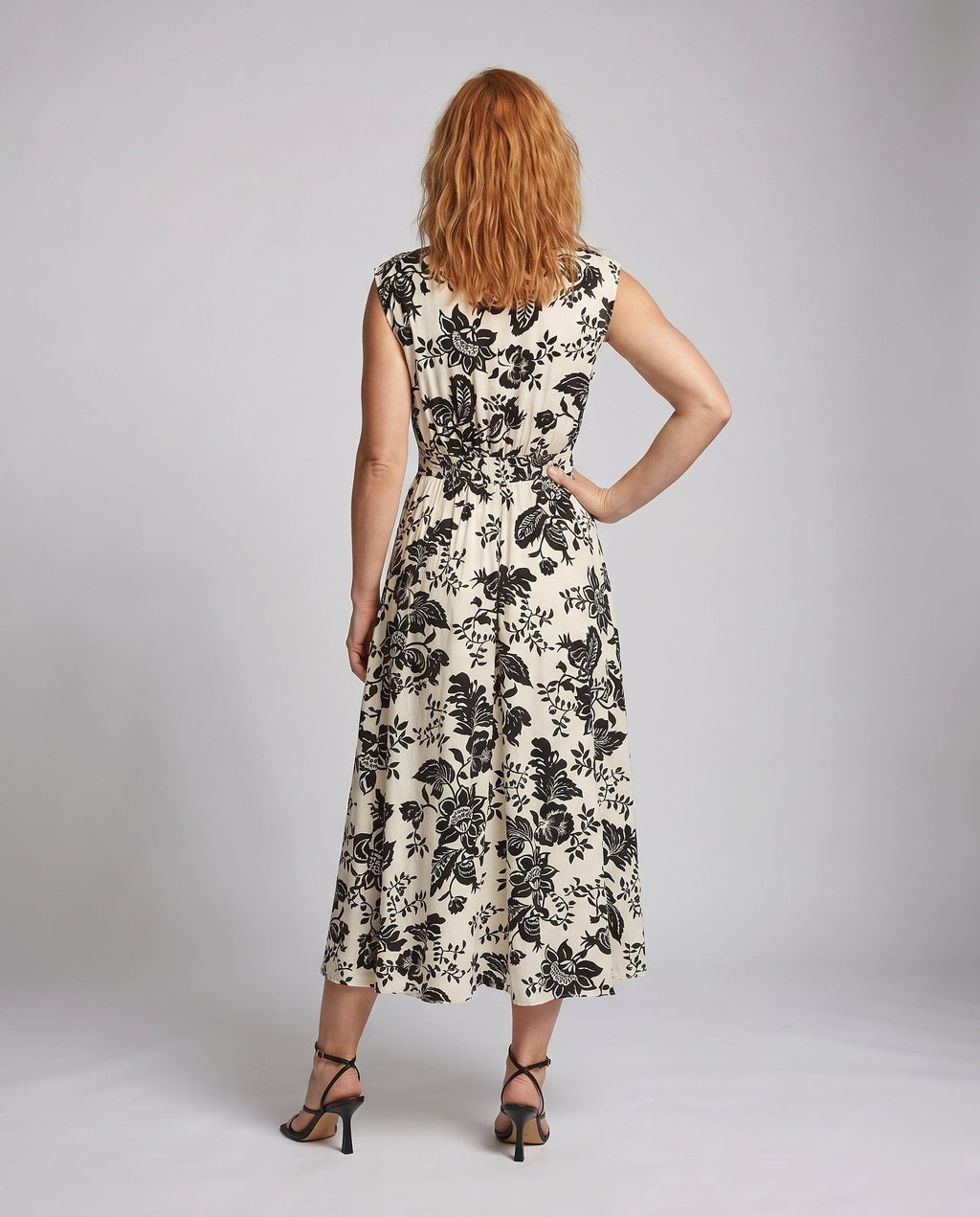 Product 15636283490634 - back_view