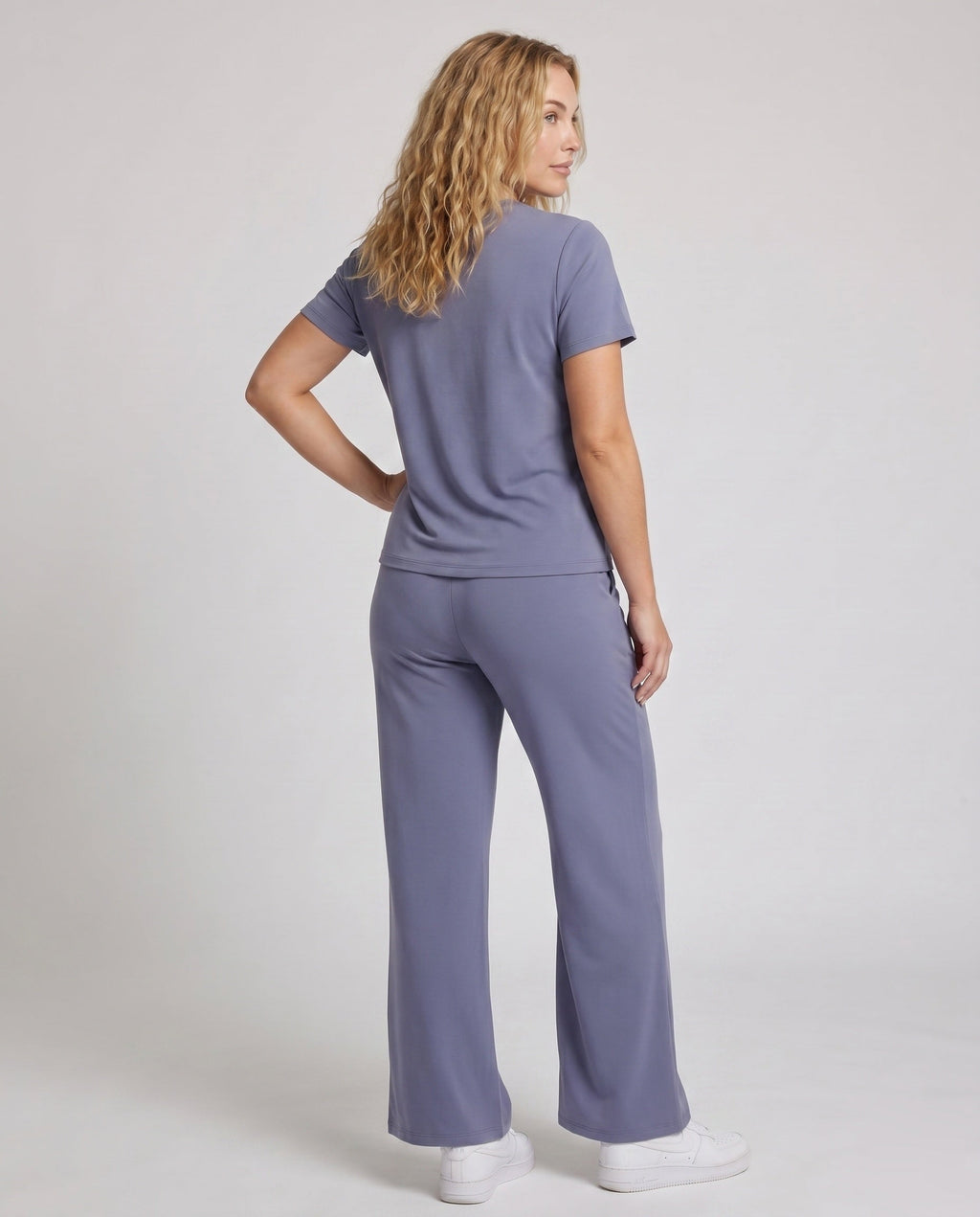 Product 15639215636810 - back_view