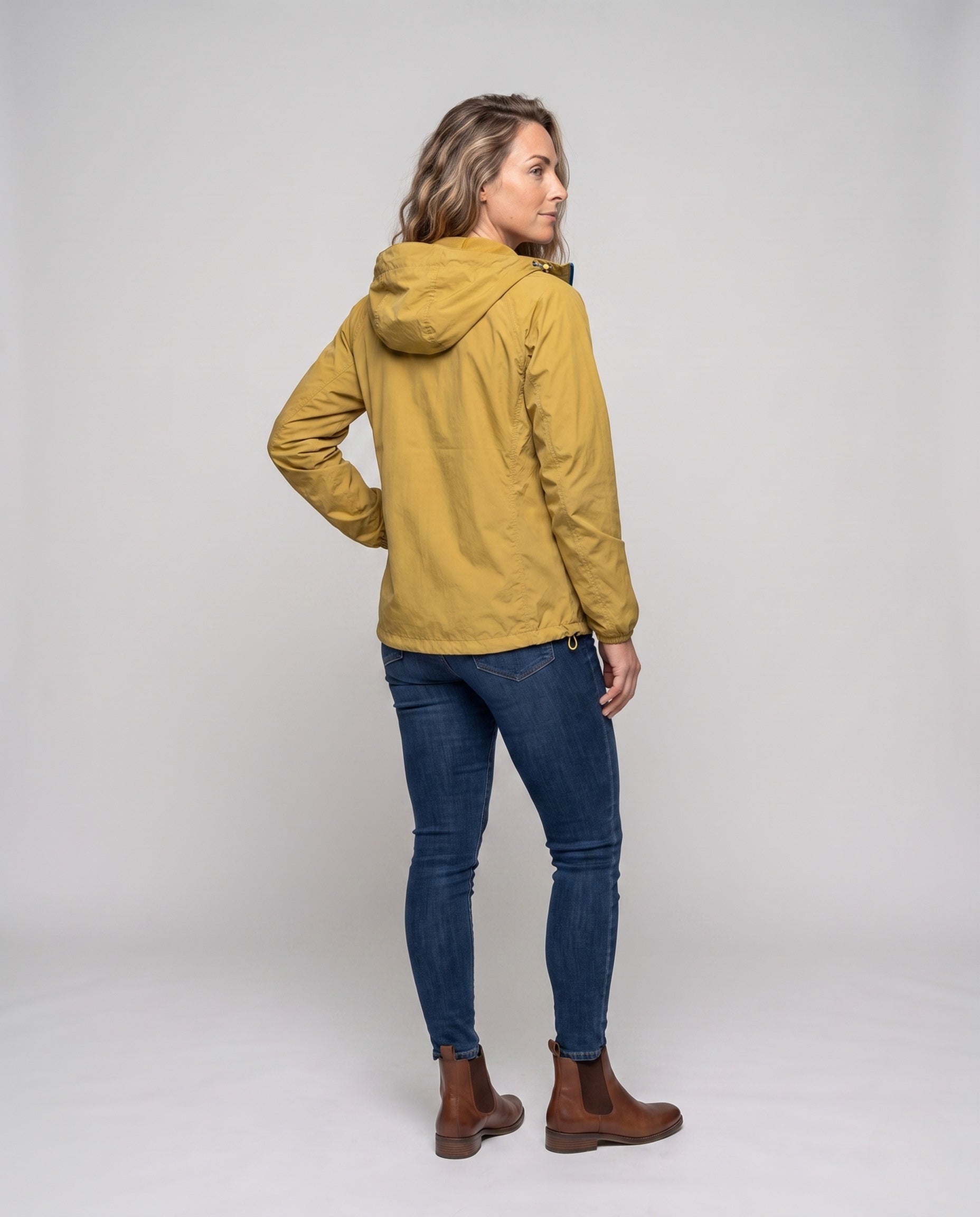 Product 15861486747978 - back_view