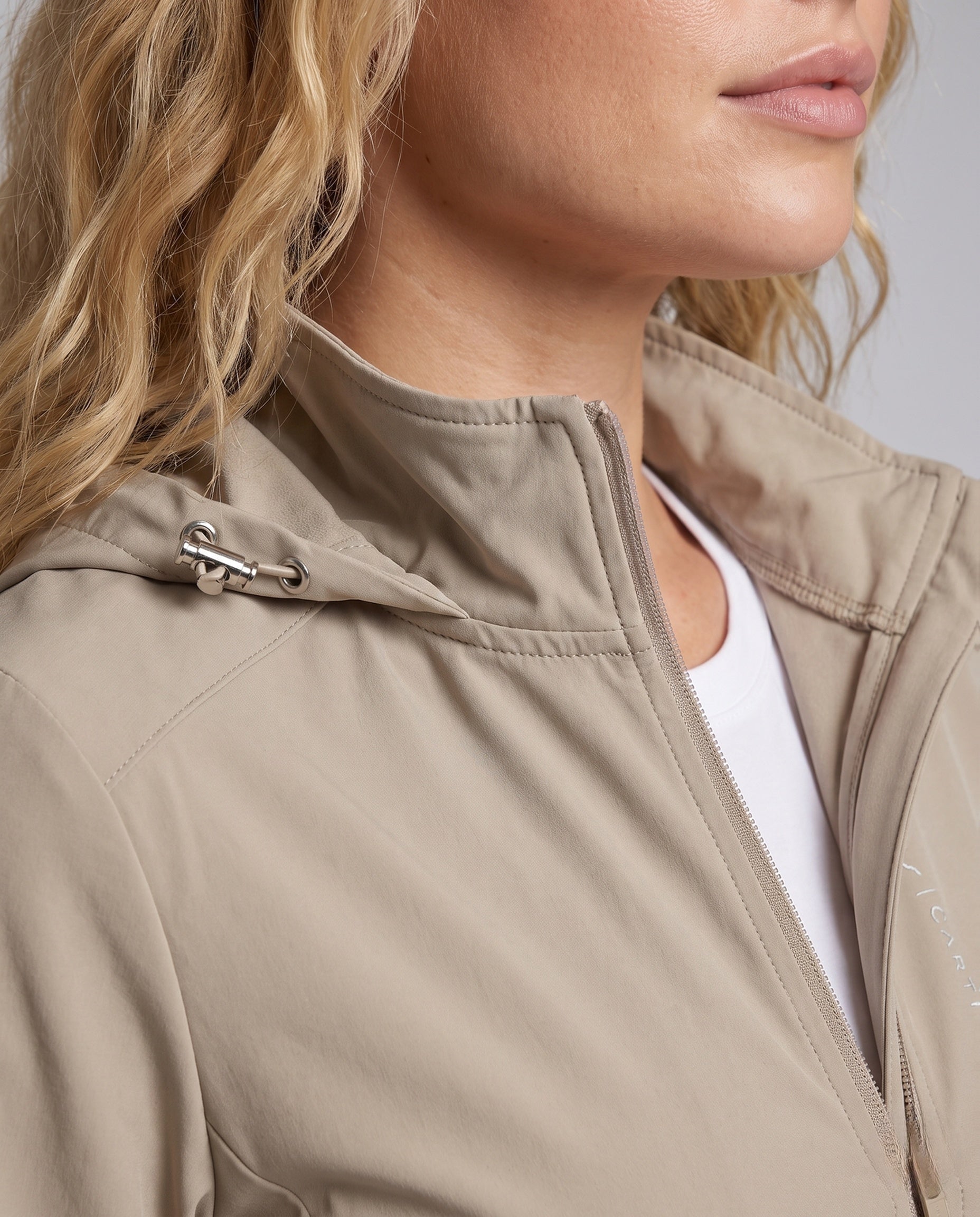 Product 15874244641098 - close_up_detail