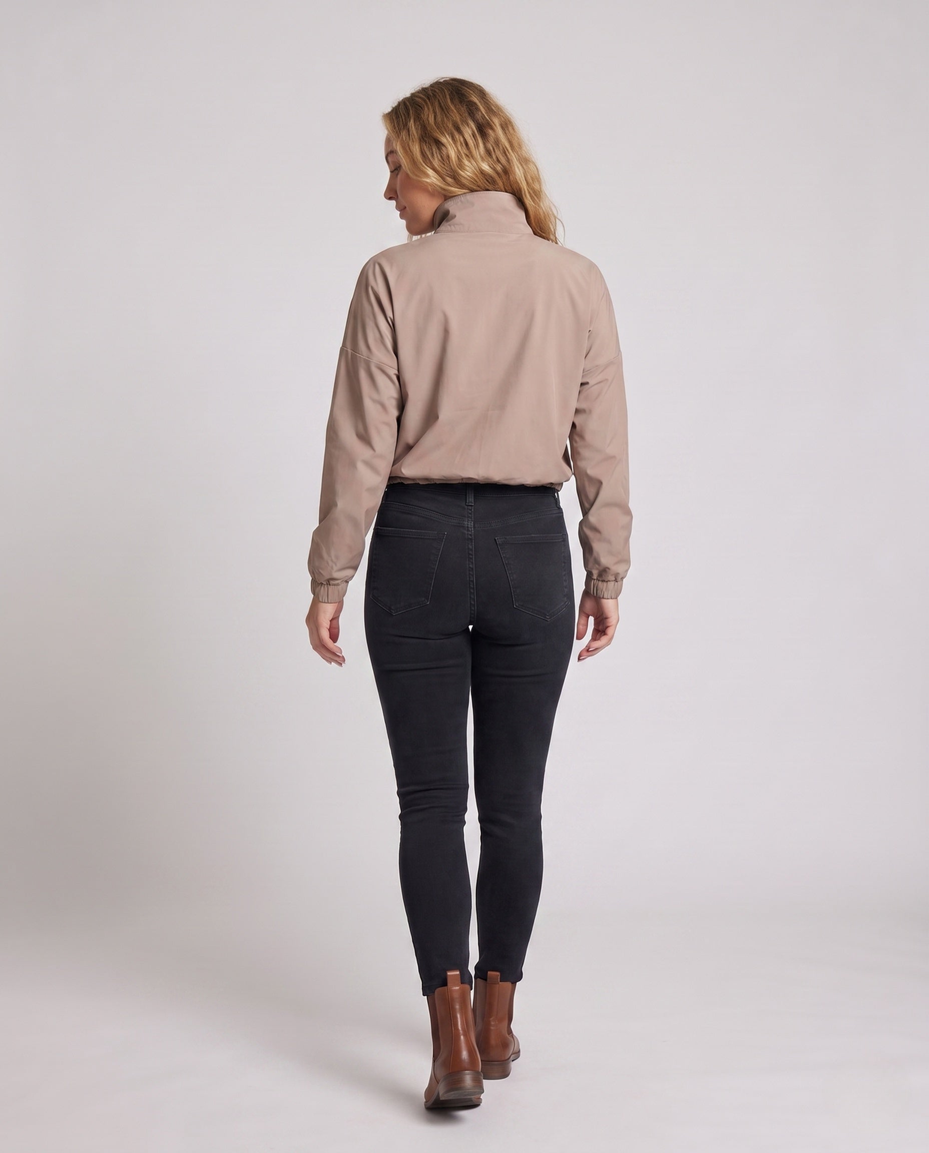 Product 15874257781066 - back_view