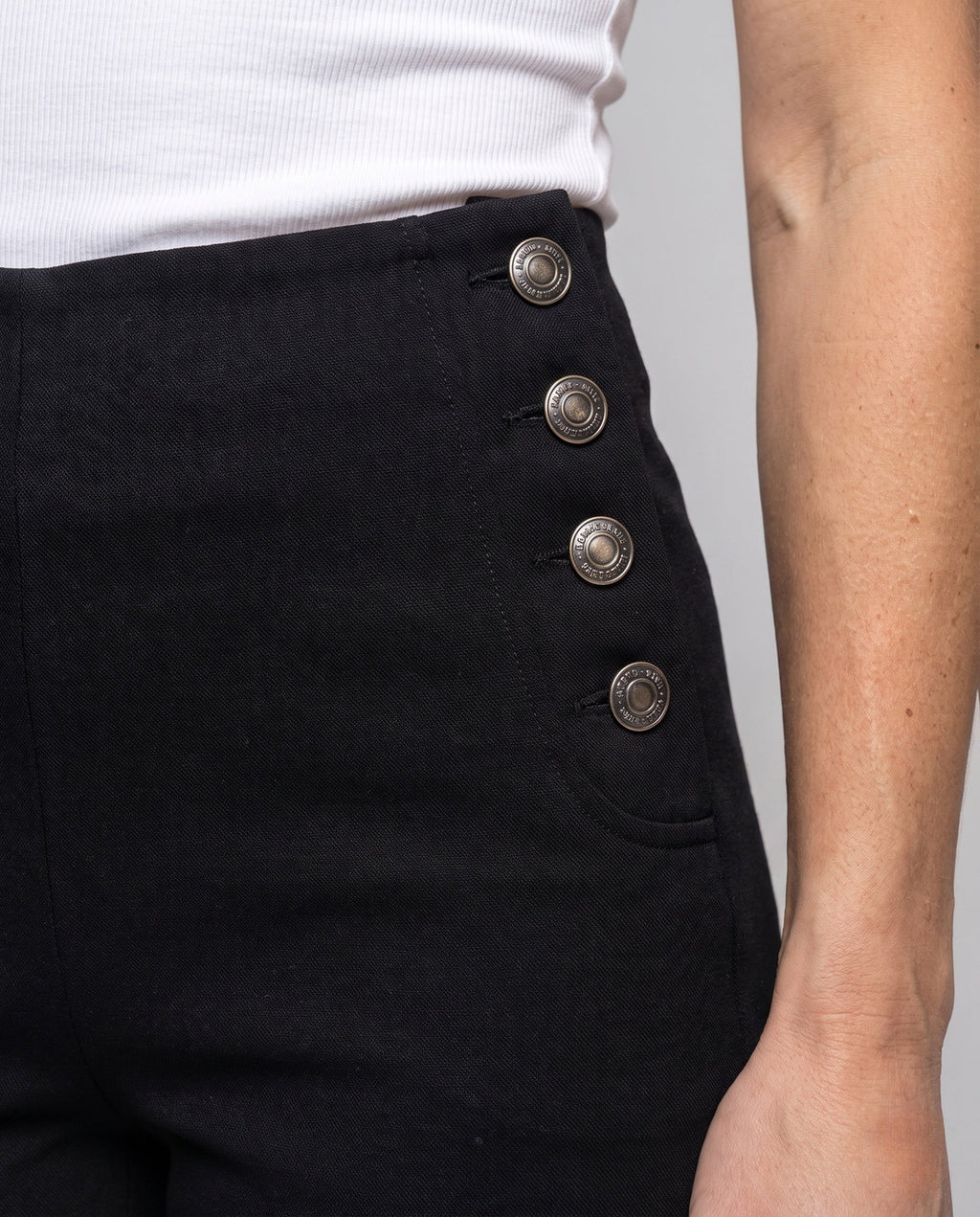 Product 15960135401802 - close_up_detail
