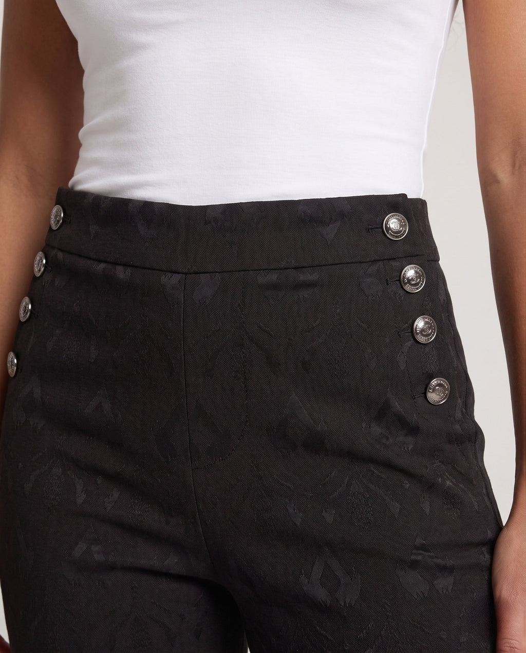 Product 15960136548682 - close_up_detail