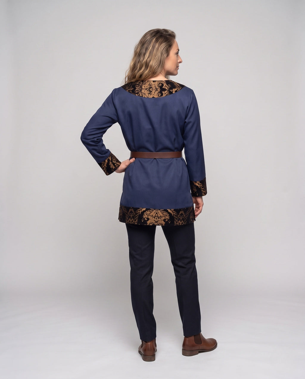 Product 15960136646986 - back_view
