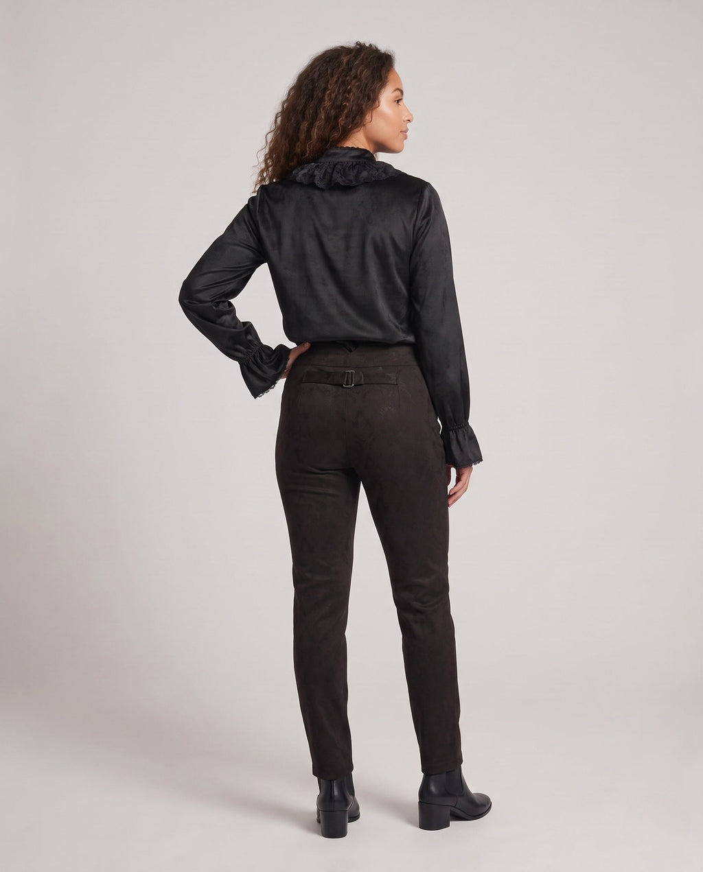 Product 15963935572298 - back_view
