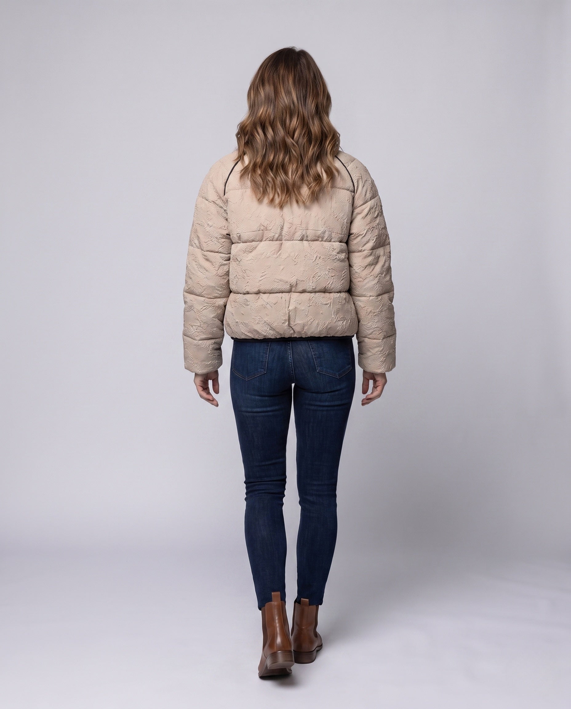 Product 15966034461002 - back_view