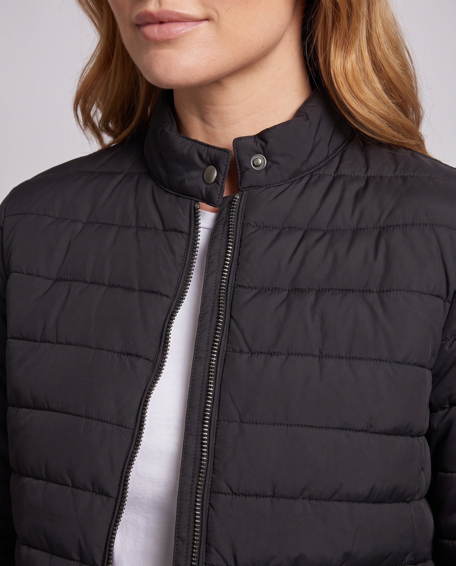 Product 15966070571338 - close_up_detail