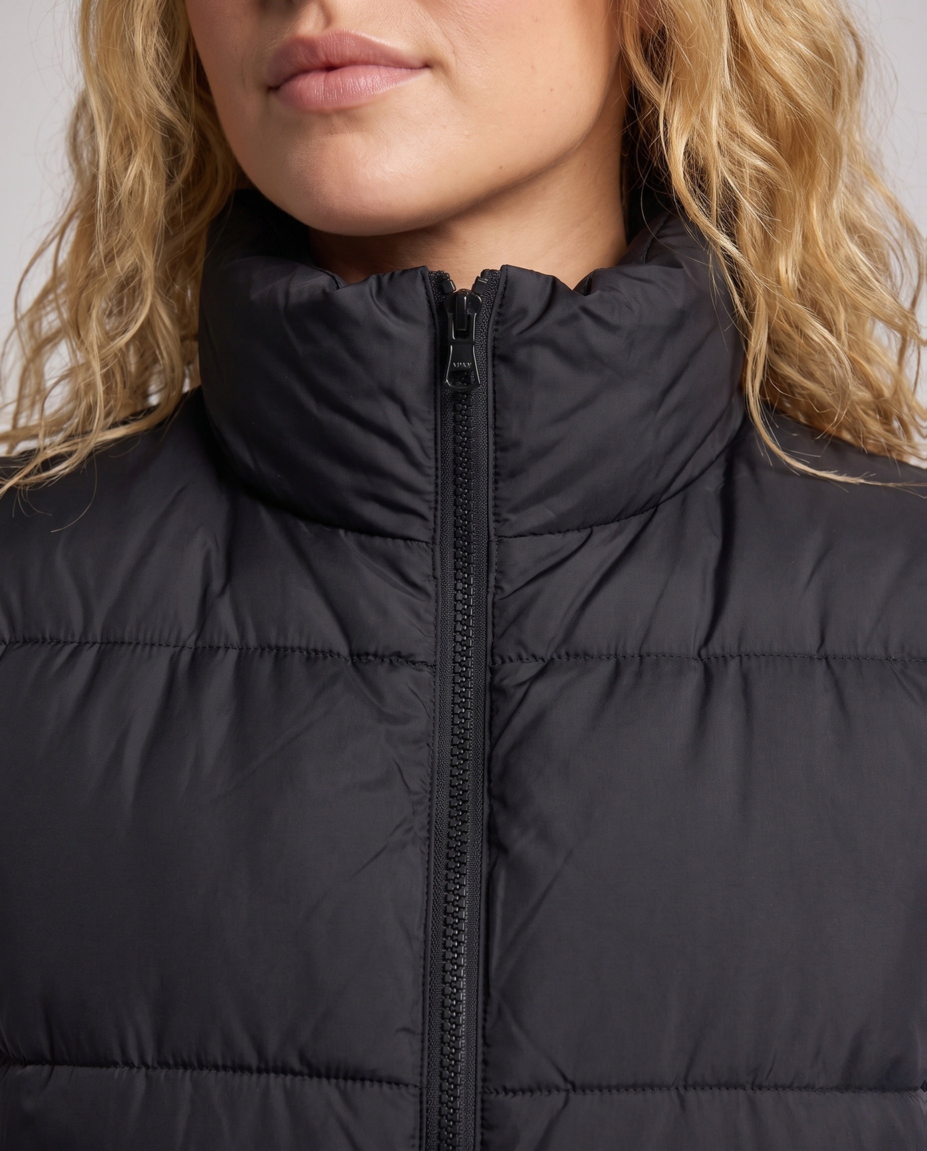 Product 15966077518154 - close_up_detail