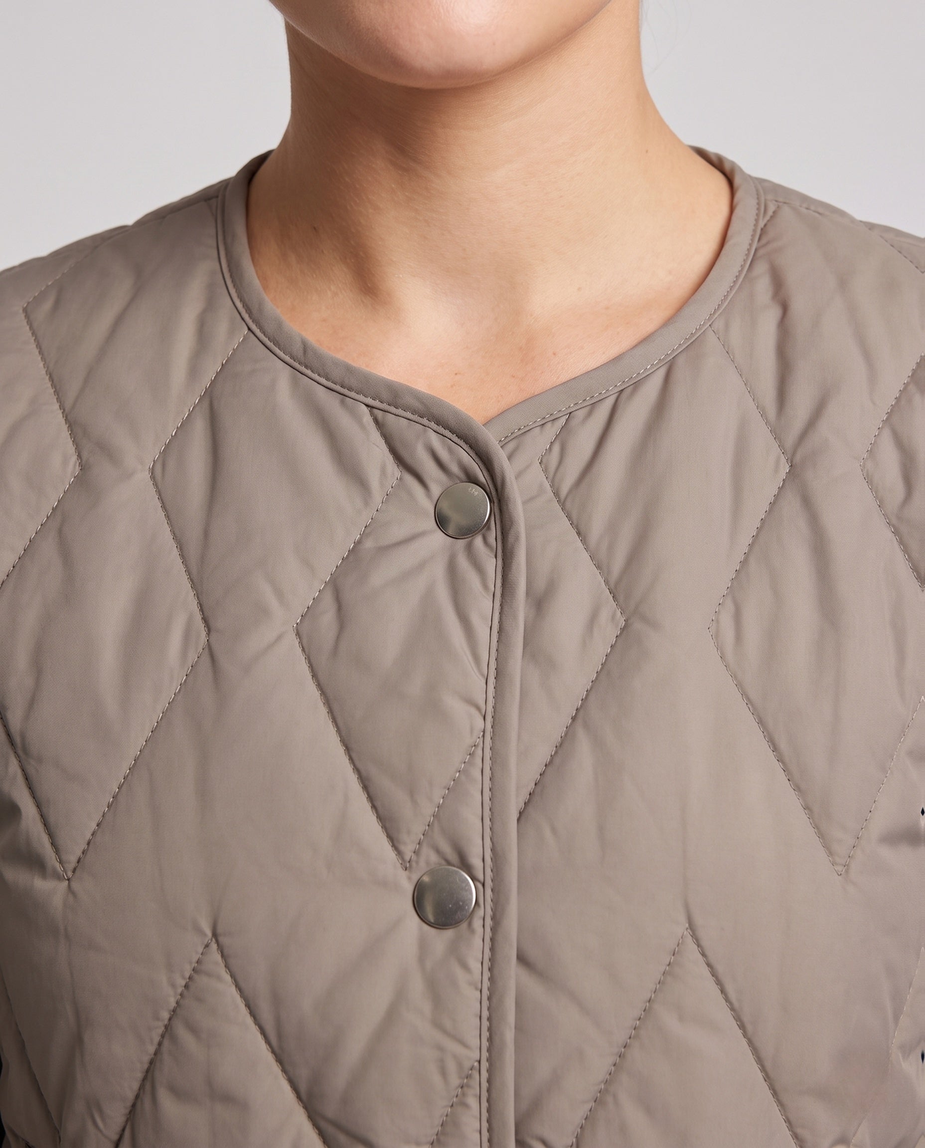 Product 15973081710922 - close_up_detail