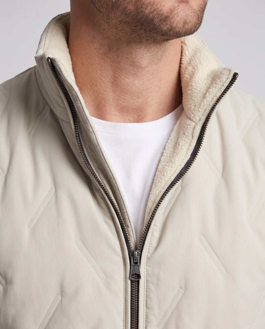Product 15973091311946 - close_up_detail