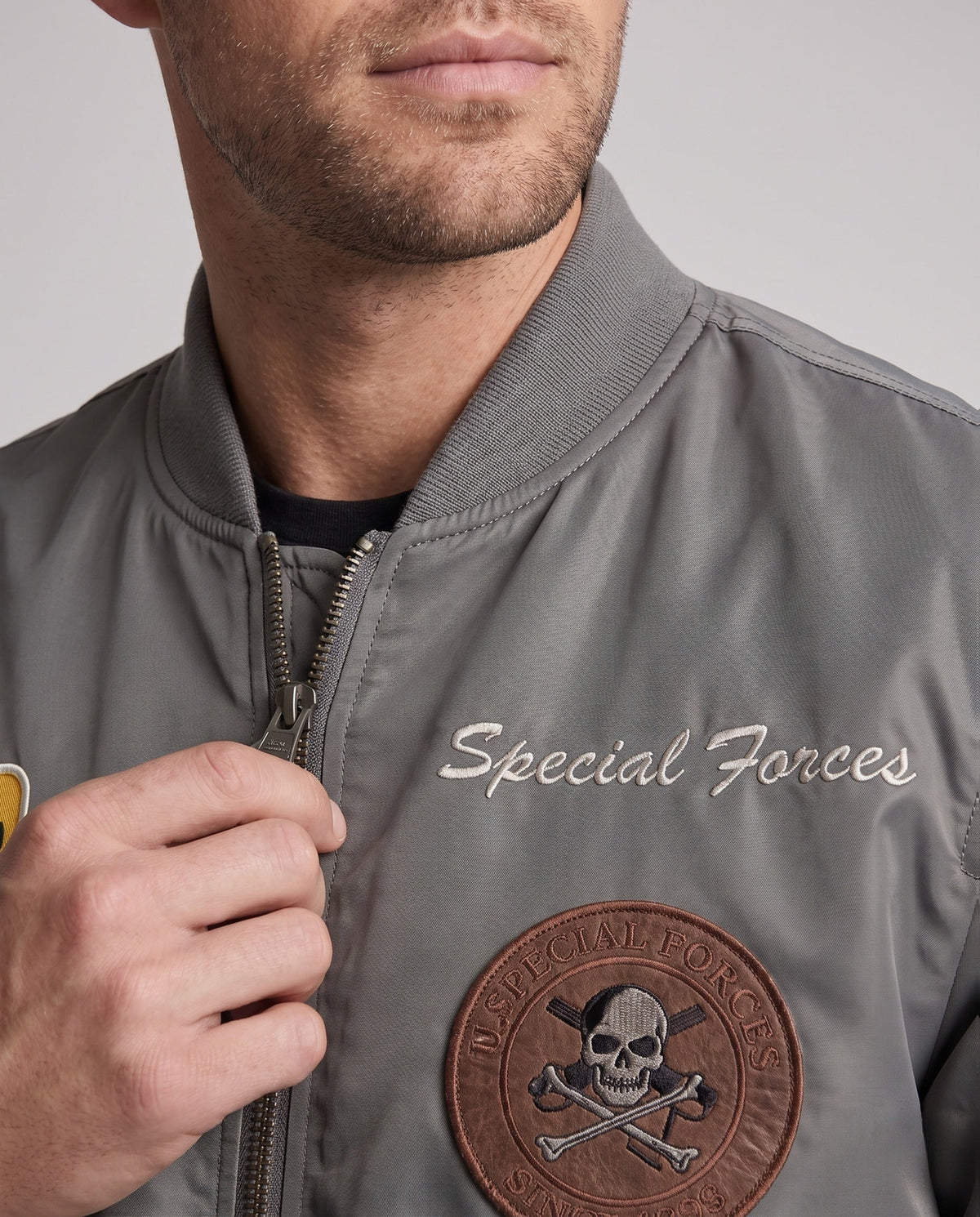Product 15978378133834 - close_up_detail