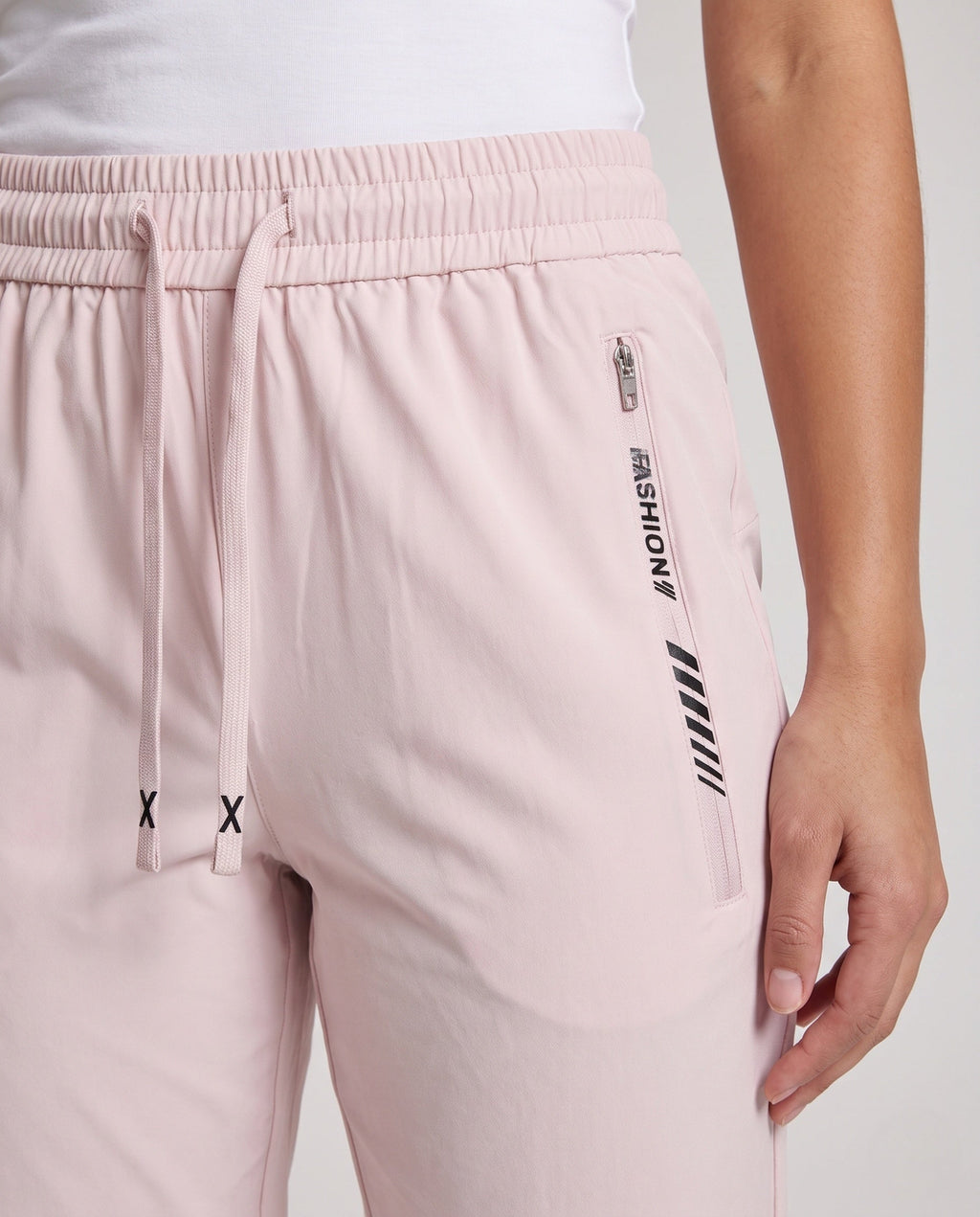 Product 16014728954186 - close_up_detail