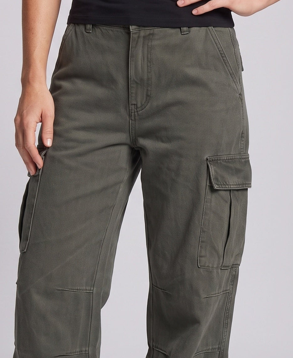 Women’s Leisure Cargo Pants with Wide Cut Fashion Glam