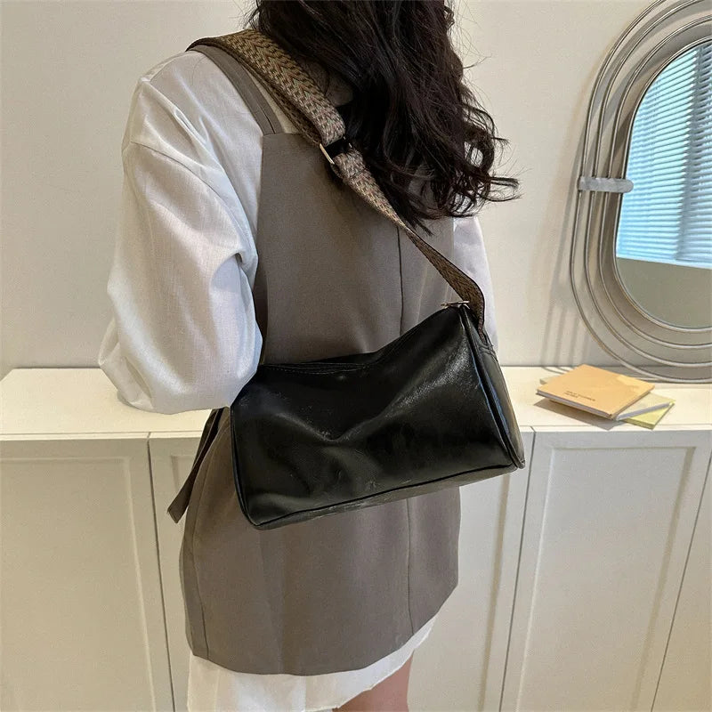 Cassia - Vintage Crossbody Bag