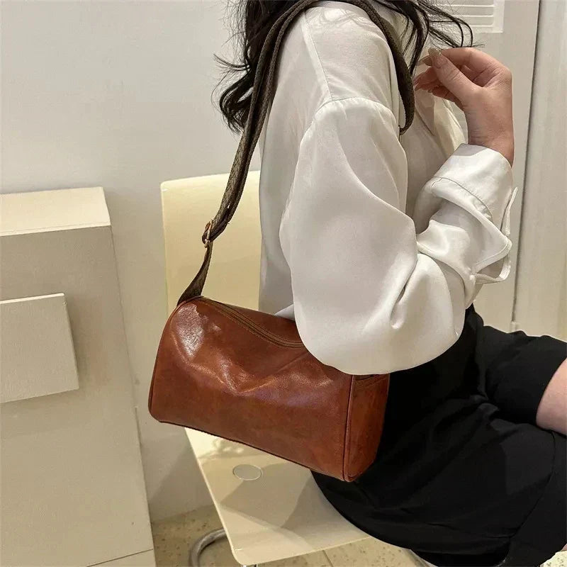 Cassia - Vintage Crossbody Bag