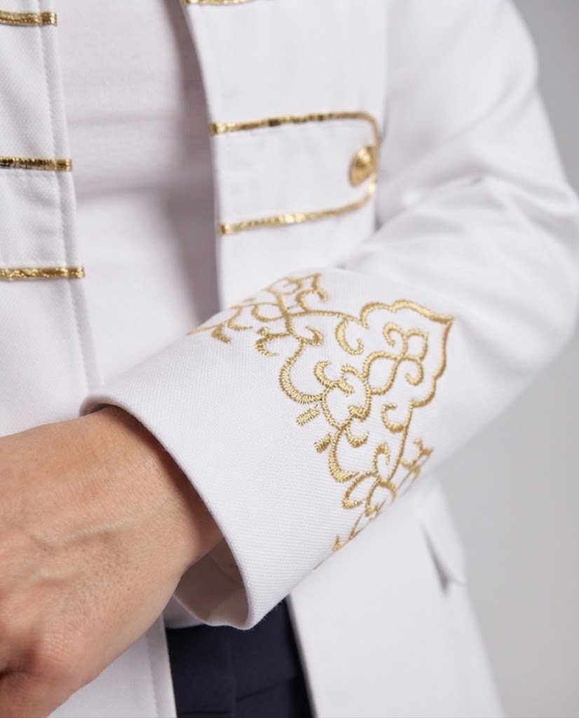 Women’s historical military coat with golden accents Fashion Glam