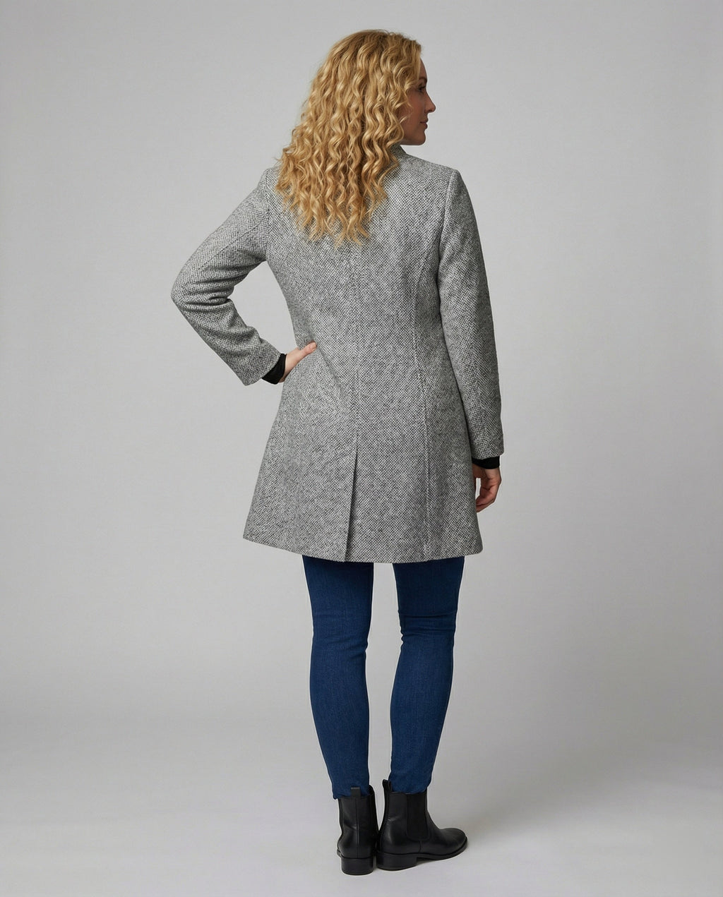 Women's Elegant Cardigan