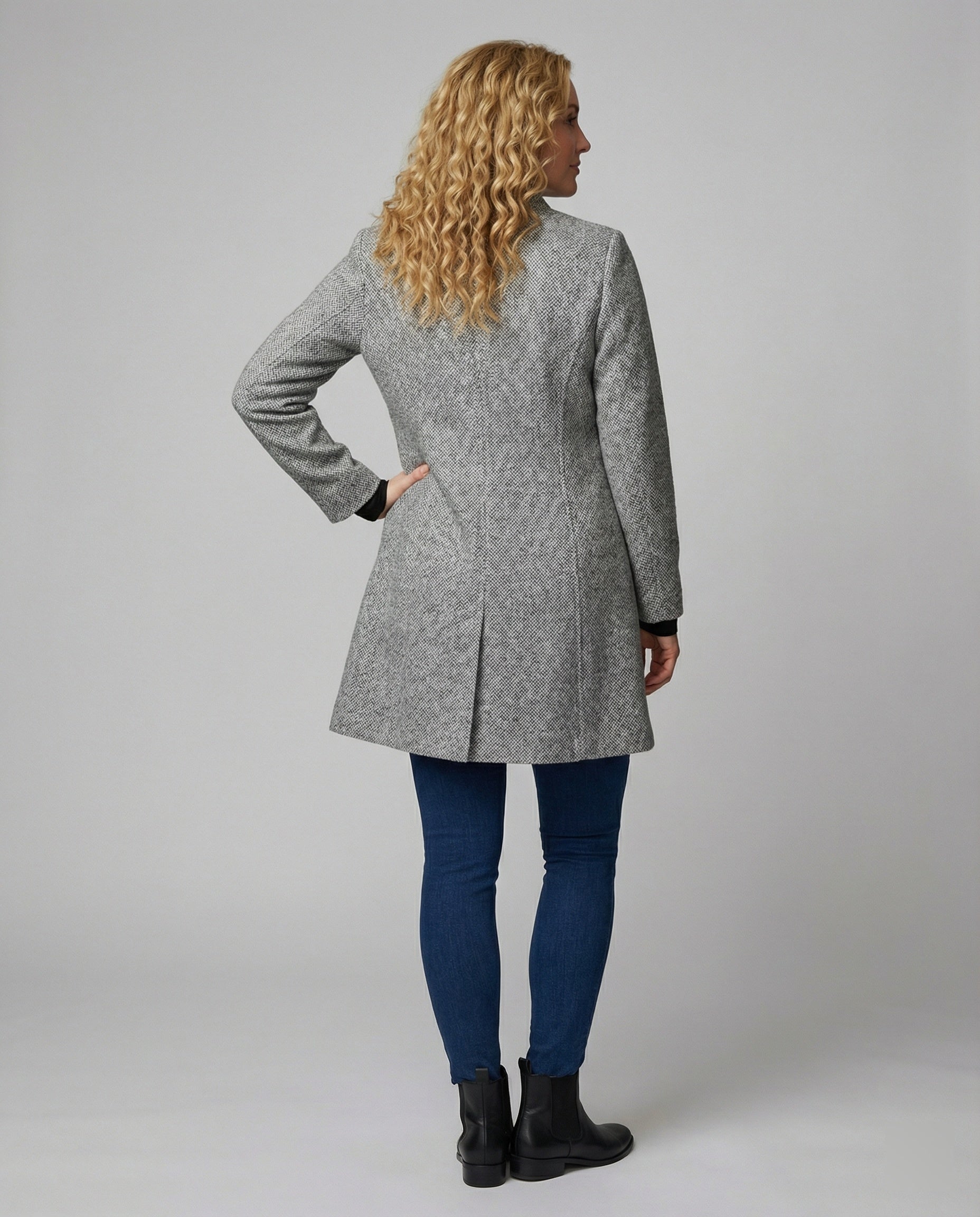 Women's Elegant Cardigan