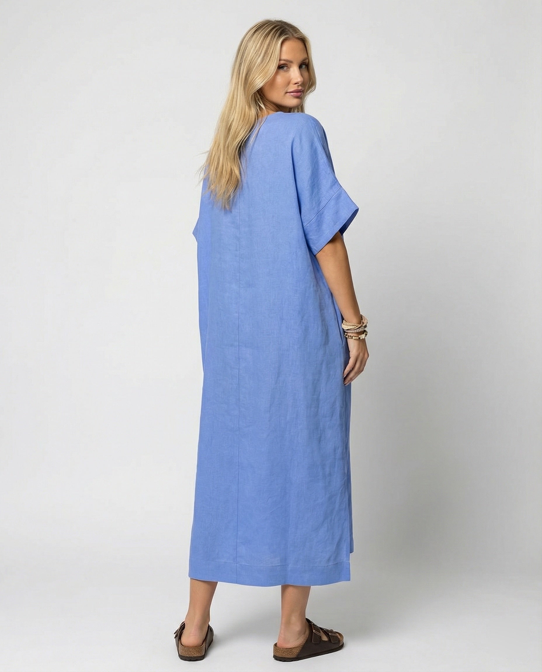 Women's casual linen maxi dress with V-neck and wide-cut sleeves