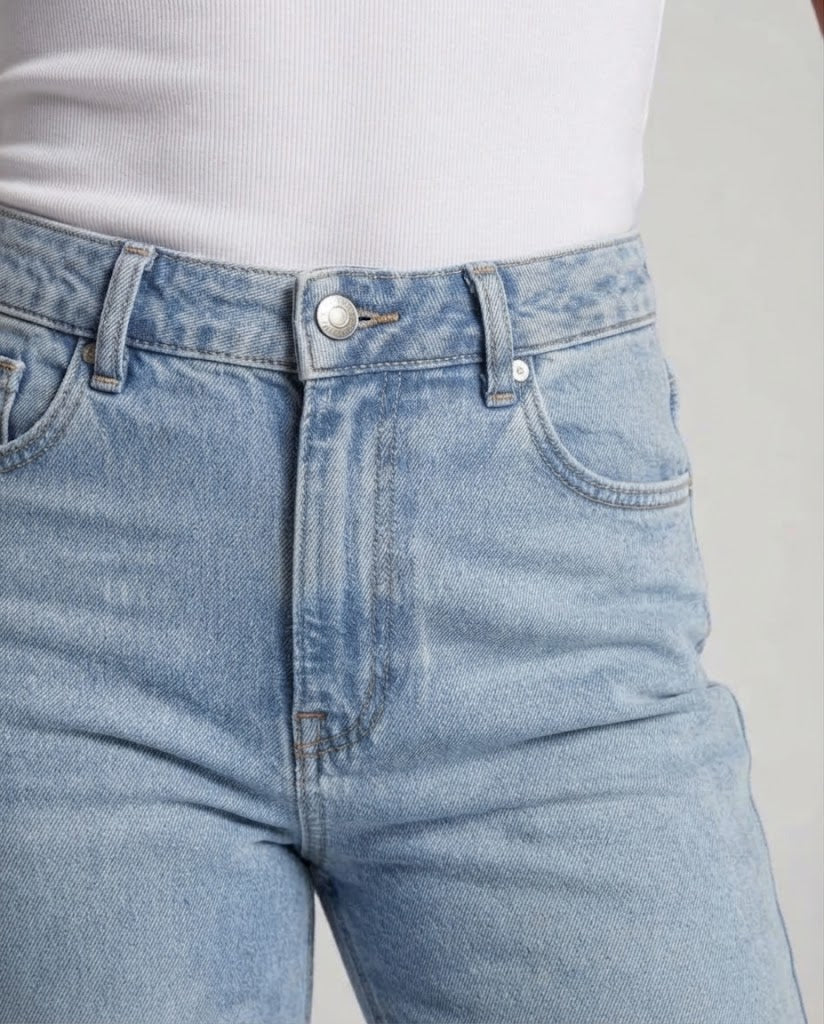 Women's Highwaist Loose Jeans with Diagonal Seam Detail Fashion Glam