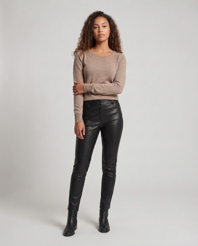 Women Fine Round Neck Sweater made of Cashmere Blend with Light Stretch and Fine Ribbed Cuff Fashion Glam