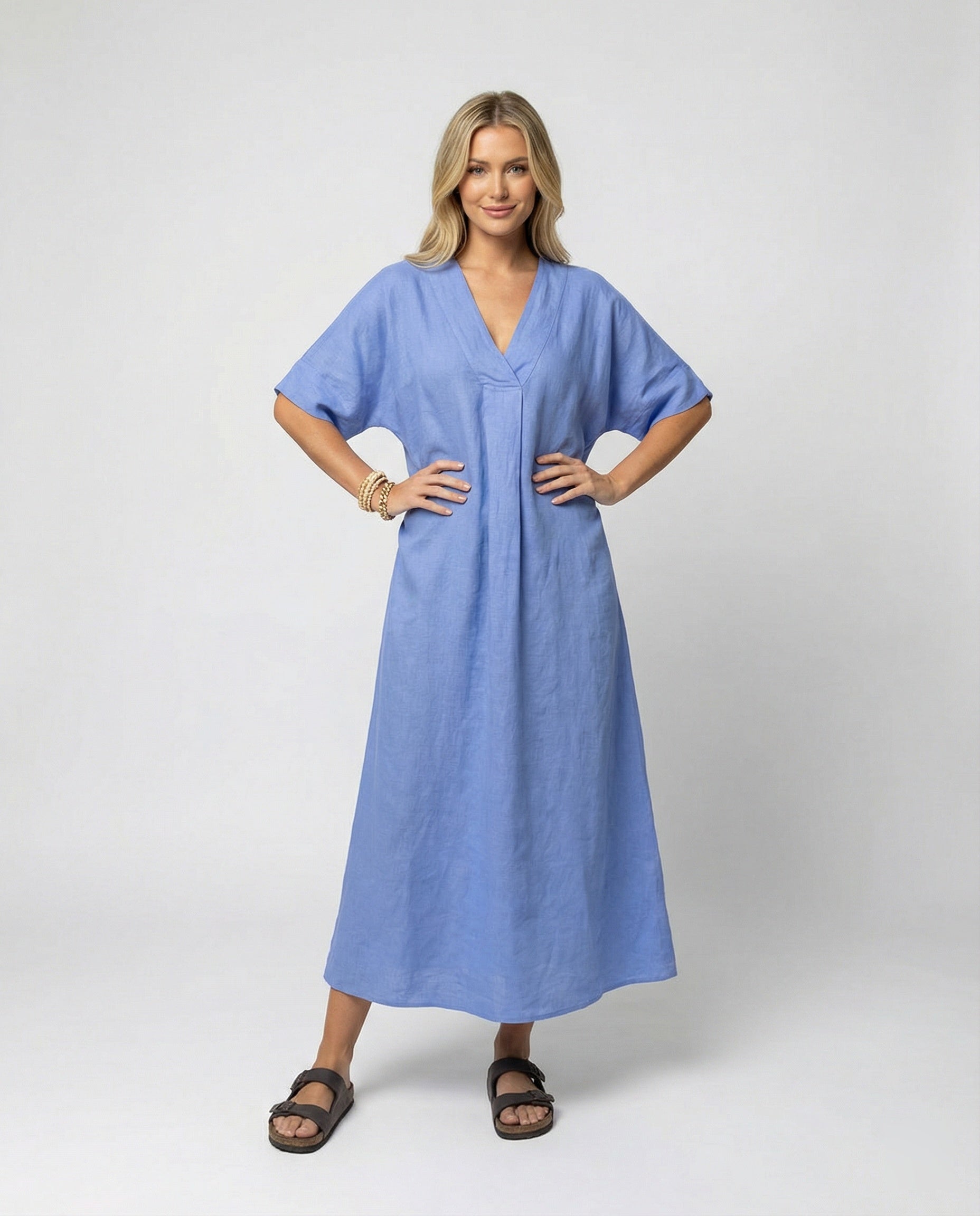Women's casual linen maxi dress with V-neck and wide-cut sleeves