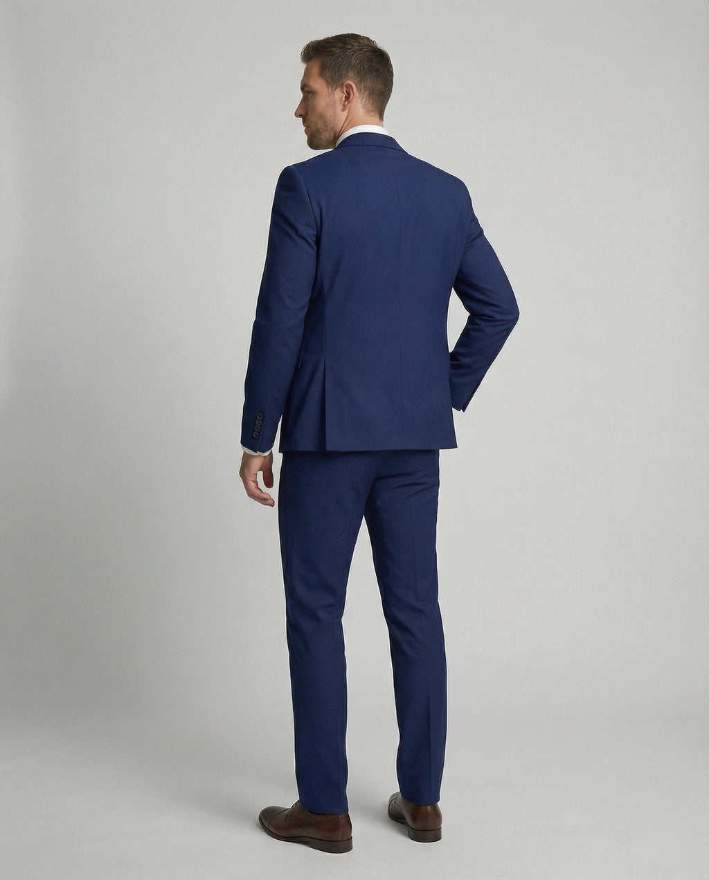 Elegant men's suit High quality