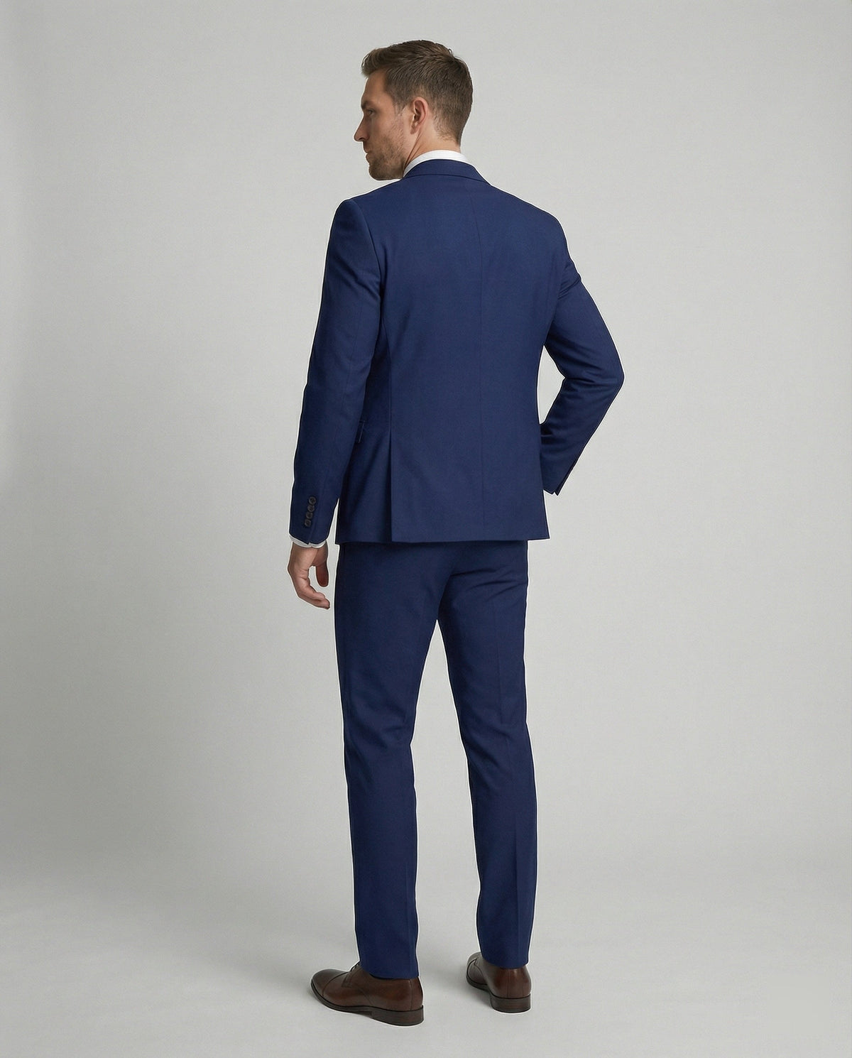 Elegant men's suit High quality