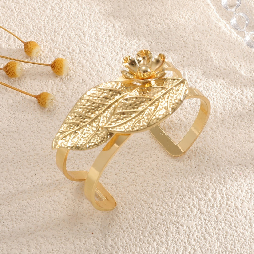 Ladies bangle with elaborate leaf design Fashion Glam-Fashion Glam