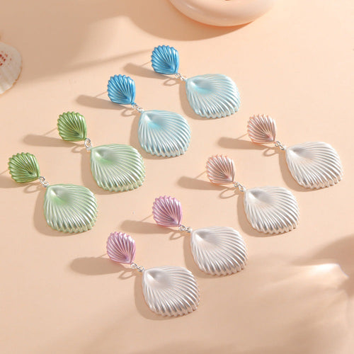 Ladies Hanging Earrings in Elegant Shell Design Fashion Glam-Fashion Glam
