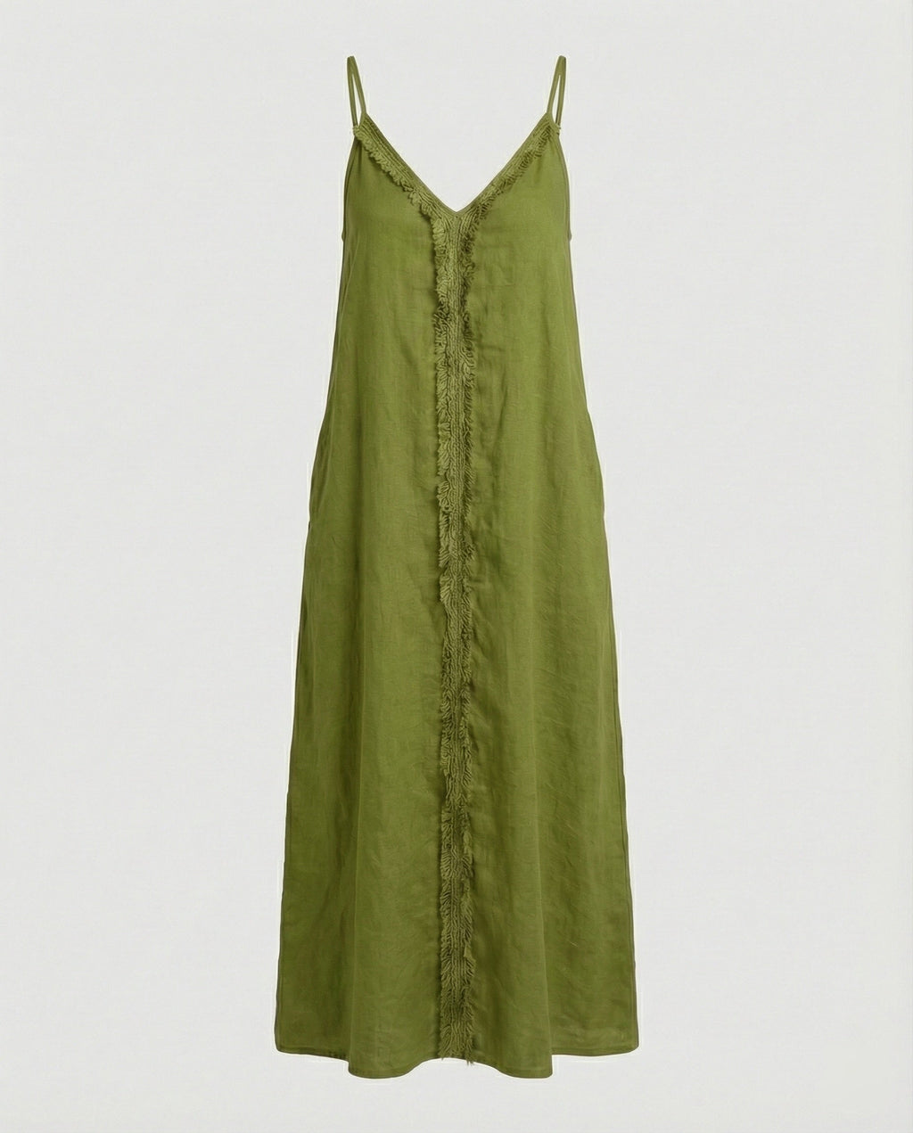 Women’s maxi dress with casual V-neckline and side pockets
