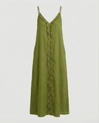 Women’s maxi dress with casual V-neckline and side pockets