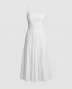 Women's mid dress with elegant cut