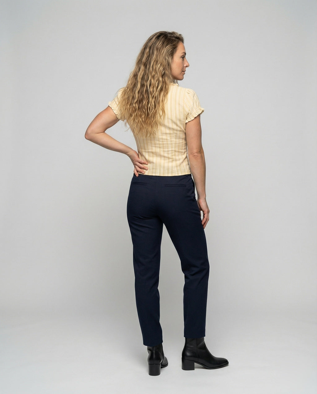 Product 15579277689162 - back_view