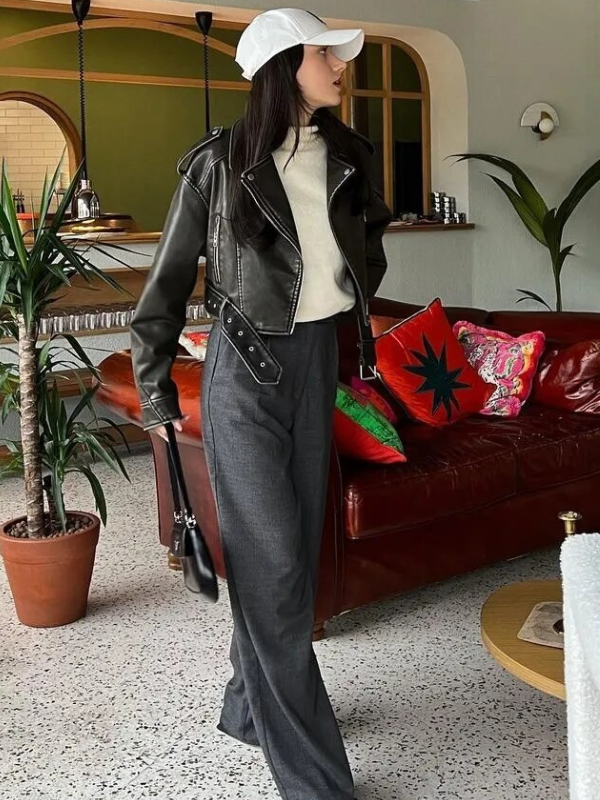 Fashion Glam | Short-Cut Biker Jacket - Vintage & Stylish