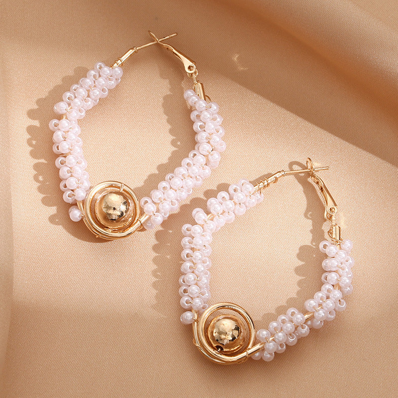 Women’s hoops with artistic pearl design Fashion Glam-Fashion Glam